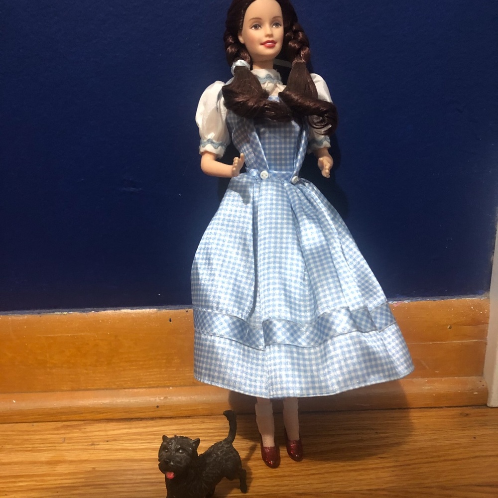 Barbie - The Wizard of Oz Dorthy  & Toto